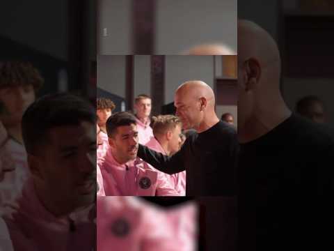 WHOLESOME Moment As Iniesta Reunites With Former Barcelona Teammates 🥹 | Metro Sport