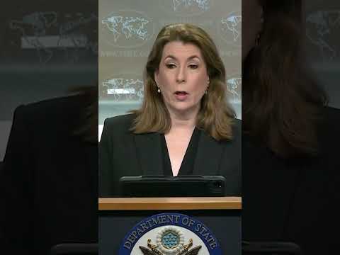 US Orders Halt in Student-Visa Interviews Before New Vetting