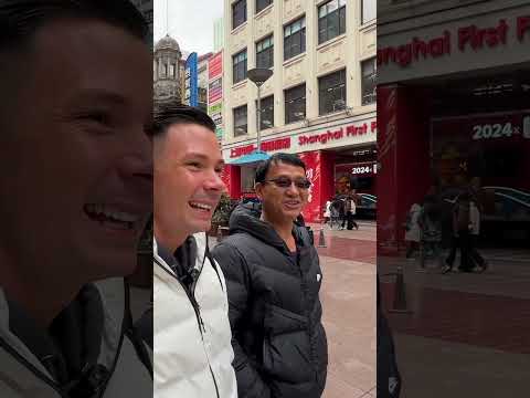 Chinese Man Shocks Me in Shanghai, China 🇨🇳
